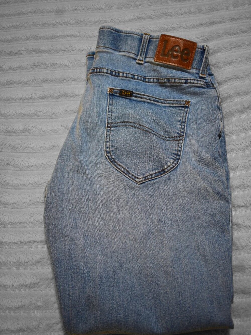Lee Extreme Motion Jeans 38x32
